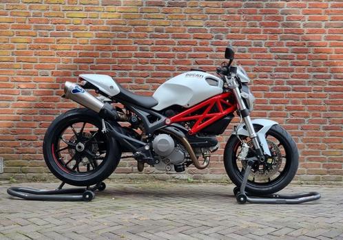 zeer nette Ducati Monster 796 ABS