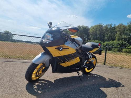 Zeer nette en goed onderhouden BMW K1200S 2005