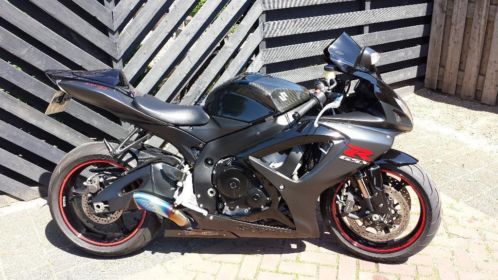 Zeer nette, goed onderhouden Suzuki GSX-R 750 K7 Yoshimura 