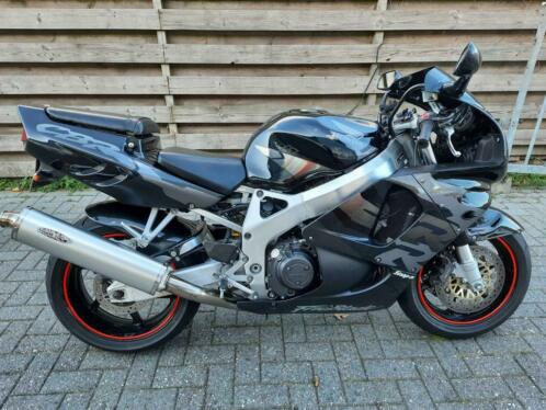 Zeer nette Honda CBR900 RR Fireblade sc33