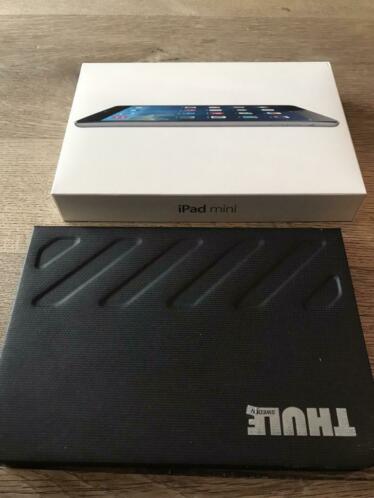 Zeer nette iPad Mini A1432 space Grey incl nieuwe hoes