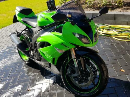 Zeer nette Kawasaki ZX6R Ninja met weinig km (2010)