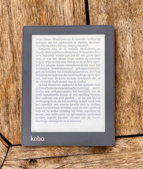 Zeer nette Kobo Aura e-reader met origineel hoesje