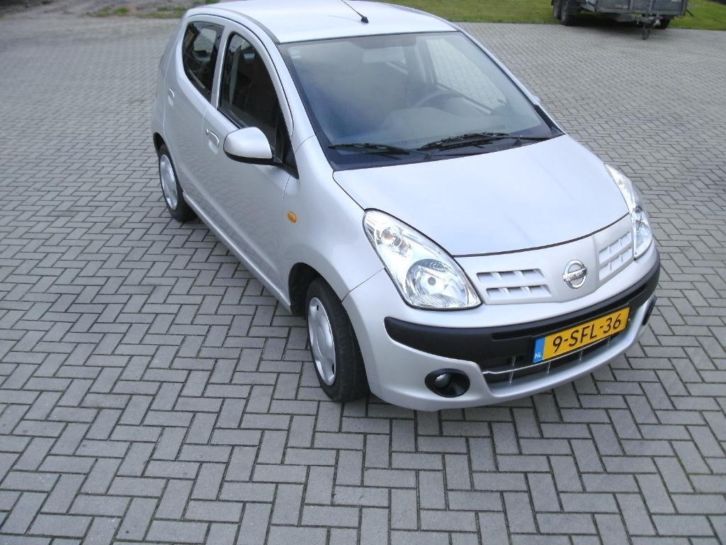 Zeer nette Nissan Pixo 2011 Grijs incl. winterbanden