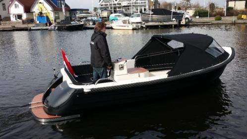 Zeer nette primeur 570 tender met Craftsman 27pk 2014