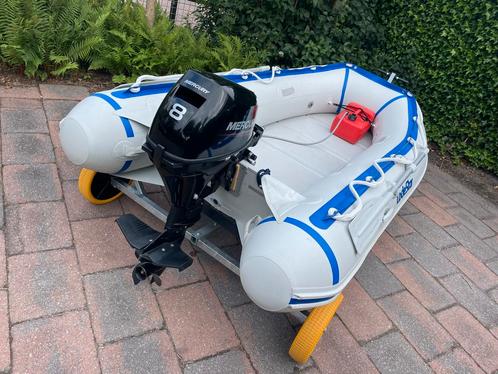 Zeer nette set rubberbootbbmotorhandtrailer
