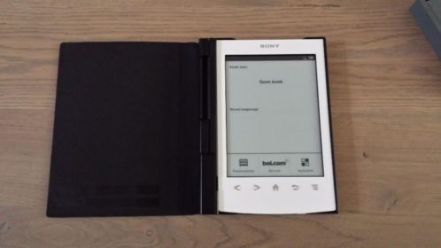 Zeer nette Sony PRS-T2 met leren cover met leeslamp ZGAN