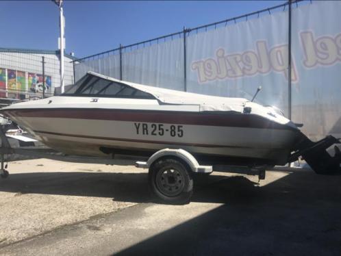 Zeer nette speedboot (Sterling) met motor en trailer