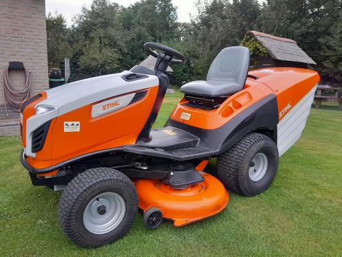 Zeer nette Stihl RT6127ZL zitmaaier met achteropvang