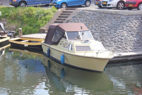 Zeer nette Tromp 640 met 40pk mercury NIEUW interieur