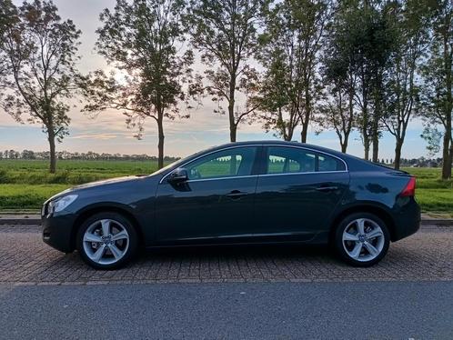 Zeer nette Volvo S60 T4 1.6 MomentumleerAdap-CruiseBliz-