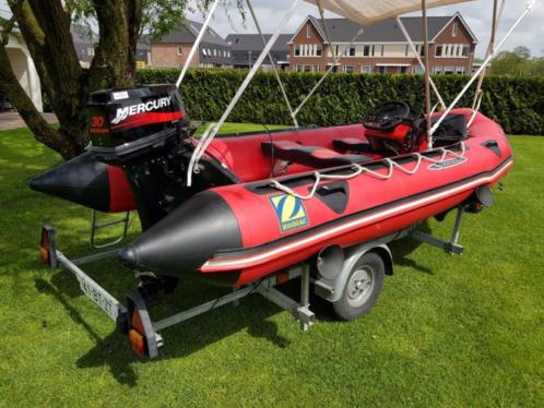 Zeer nette ZODIAC FUTURA MARK 2 30 pk mercury en trailer