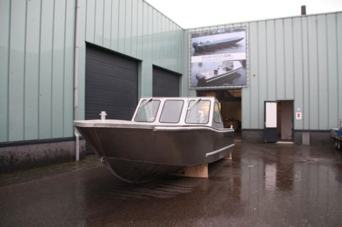 Zeer zwaar gebouwde Aluminium boot 7,8 meter geheel op maat