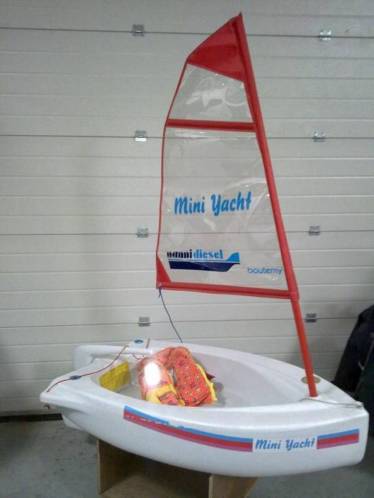 zeilboot klein echt varen of decoratie