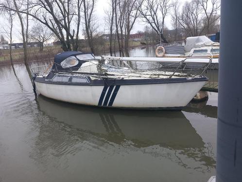 Zeilboot maxi 77