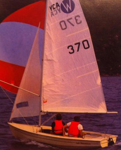 Zeilboot met trailer