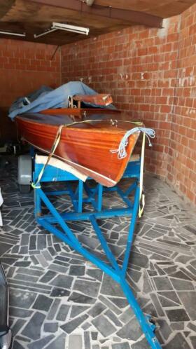 Zeilboot moet dringend weg