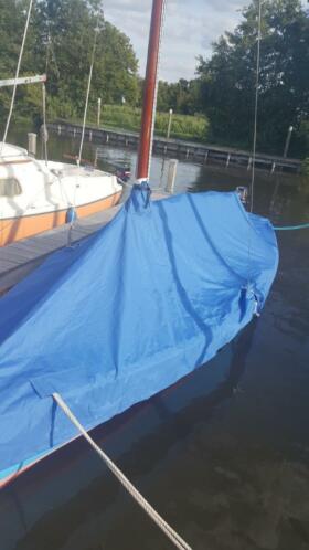 zeilboot, Polyvalk met houten mast