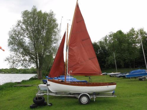 Zeilboot Royal Navy 14ft Dinghy