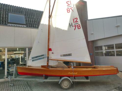 Zeilboot Sharpie NED 78 (wedstrijdboot)