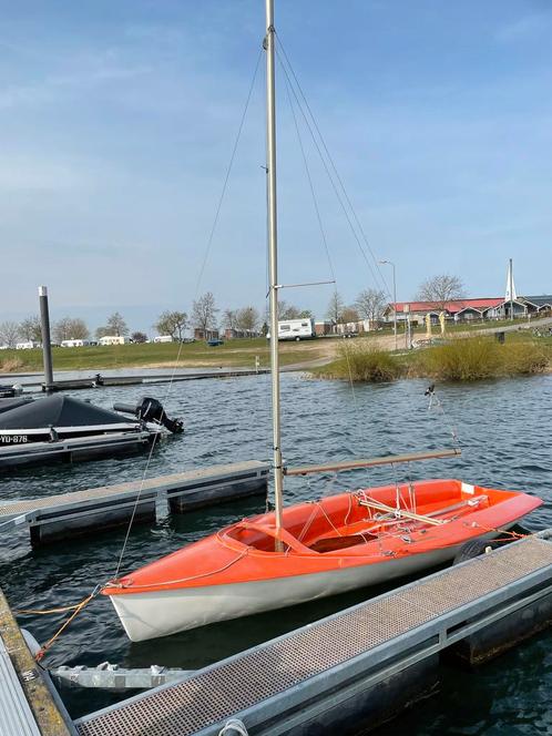 Zeilboot Simoun 445 inclusief universele trailer