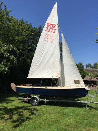 Zeilboot Volksboot 480 incl nieuwe kanteltrailer en motor