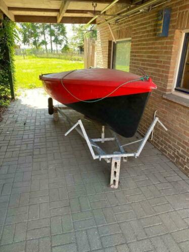 Zeilbootje Simoun 4.85 met trailer n aanhangwagen