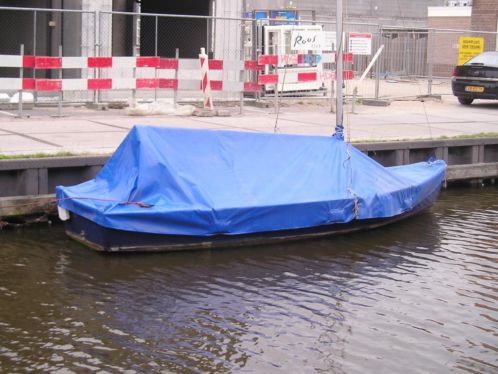 Zeilen- dekzeil - volksboot- motor en alle toebehoren  boot