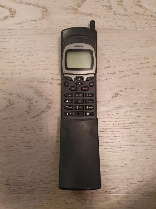 Zeldzame nokia 8110i matrix phone retro vintage gsm