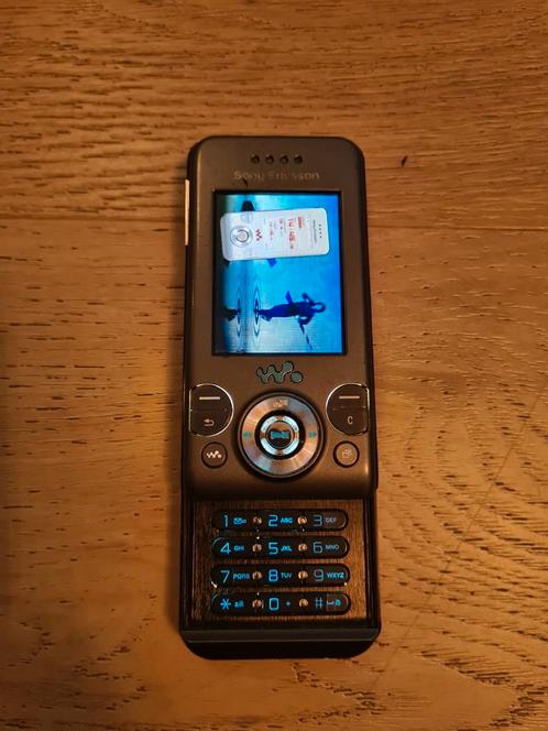 Zeldzame Sony Ericsson W580i walkman phone retro vintage gsm
