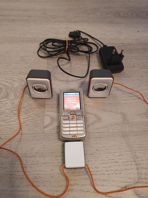 Zeldzame Sony Ericsson W700i retro vintage gsm