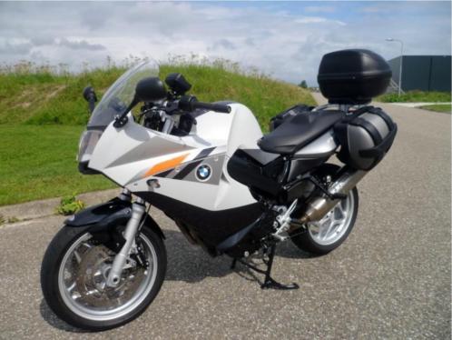 ZGAN BMW F800 ST 2011 zeer complete - ABS navigatie koffers