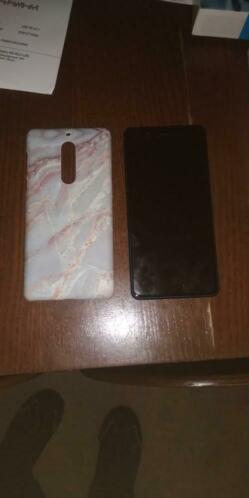 Zgan nokia 5 kleur bleu met doos bon garantie 