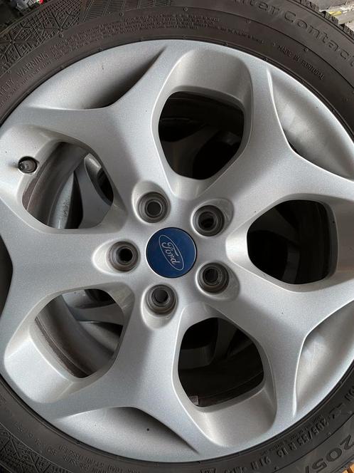 zgan winterwielset Ford Focus met en 20 moeren profiel 8 mm