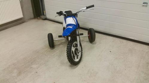 zijwielen voor de crossmotor pw50