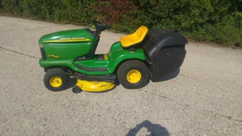 Zitmaaier John Deere LTR 166