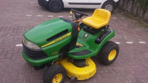 Zitmaaier John Deere x110 nieuwe motor