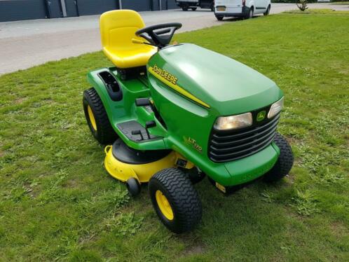 ZitmaaierJohn Deere LT170 Zitmaaier 2 cilinder