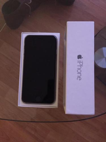 Zo goed als nieuw -- IPhone 6 space grey 64 gb