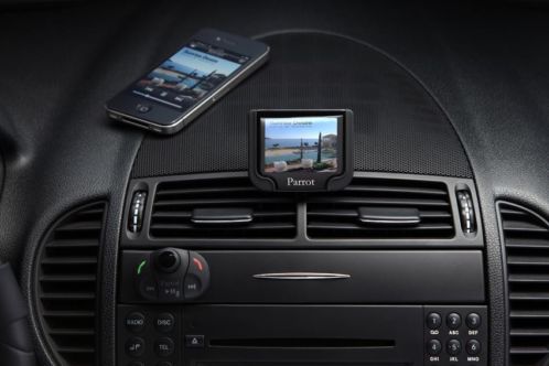 Zo goed als nieuwe Parrot Mki9200 carkit