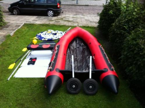 Zodiac Futura Mark 2 C 2005 GEEN PLAKKERS en gratis funtube 