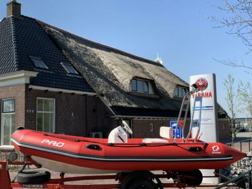 Zodiac Pro 11 470R, incl trailer. NIEUWE Tubes, nette boot