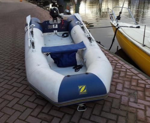 Zodiac rubberboot met buitenboormotor