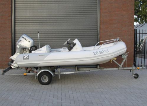 Zodiac YachtLine YL 380 DL  Honda 40pk 4takt  Kalf trailer