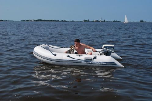  Zodiak Quik silver inc motor evenrude 8 PK