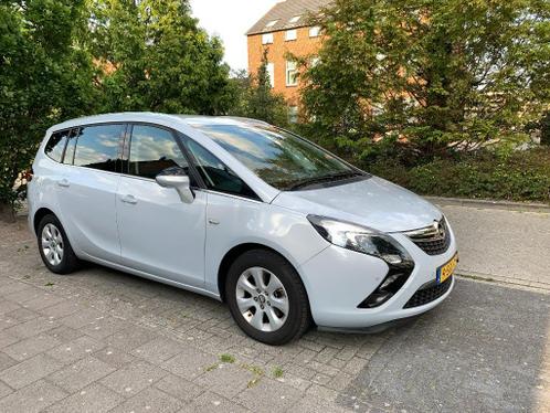 Zuinige Opel Zafira Tourer - 7 Persoons - Dealer Onderhouden