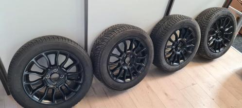 Zwarte abarth velgenFiat 500 Michelin Cross Climate 7mm