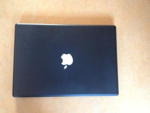 Zwarte Macbook 2007 in goede staat (met beschermhoes)