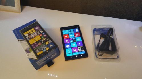 Zwarte Nokia Lumia 1520 met garantiebon tot april 2016