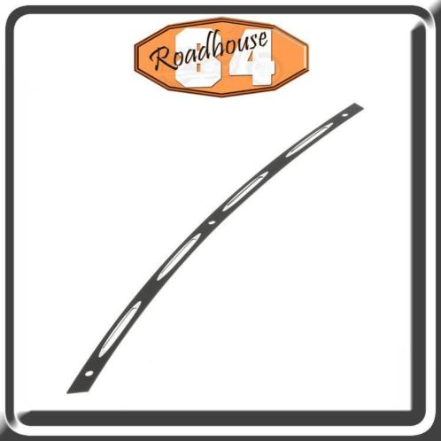 Zwarte windshield trim voor je harley davidson (C106)